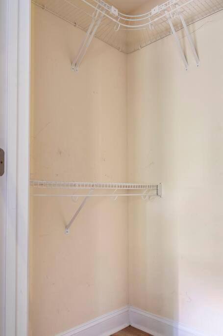 Private Room Balcony And Bathroom In Чарльстон Экстерьер фото